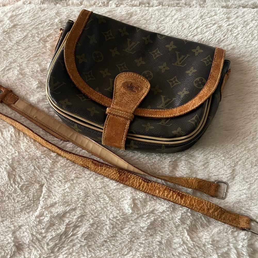 Louis Vuitton Crossbody